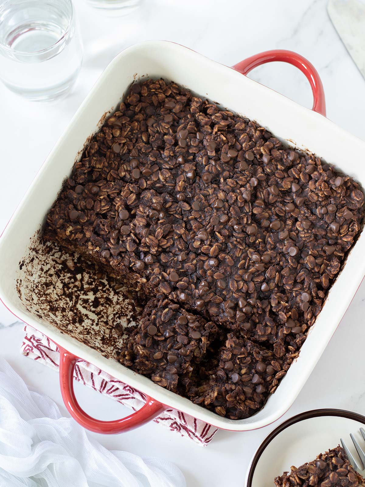 Vegan chocolate baked oats.