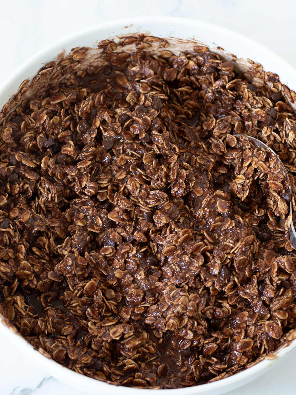 Vegan chocolate chip baked oatmeal mixture.
