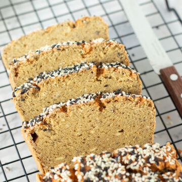 Chickpea lentil bread (vegan and gluten-free loaf).
