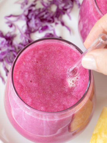 Red cabbage pineapple smoothie (no banana).