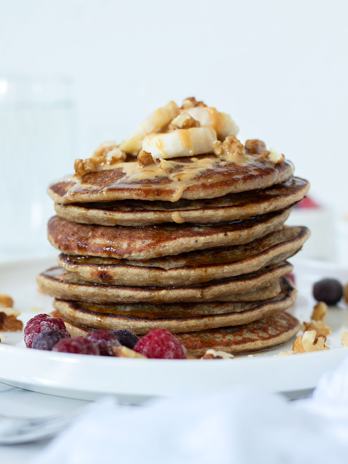 Flourless banana protein pancakes (vegan).