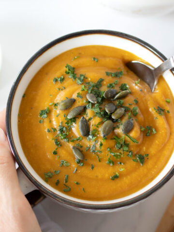 Red lentil sweet potato soup (vegan).