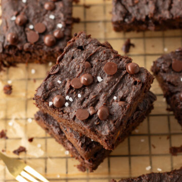 Fudgy vegan sweet potato brownies (gluten-free and flourless).