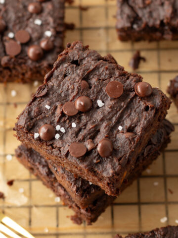 Fudgy vegan sweet potato brownies (gluten-free and flourless).