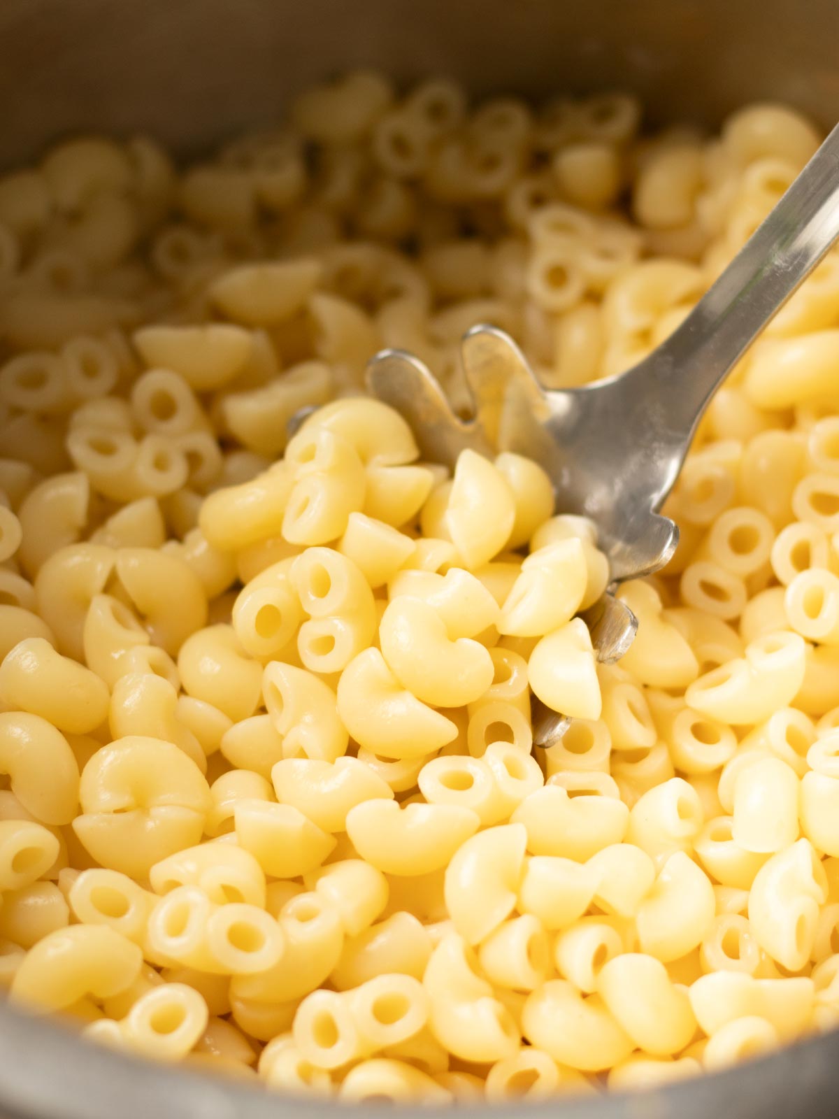 Cooked pasta al dente.