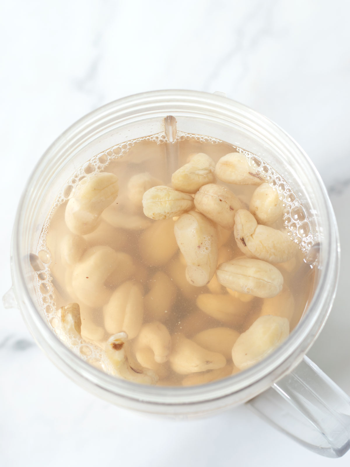 Soaked cashews for vegan cream.