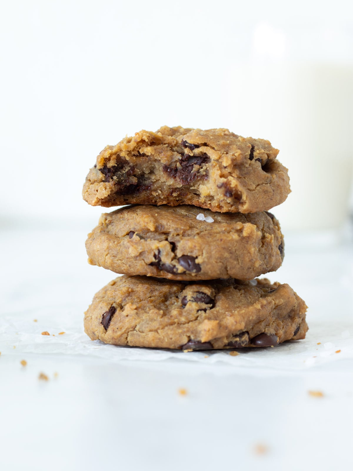 Vegan chickpea peanut butter cookies (no flour, gluten-free).